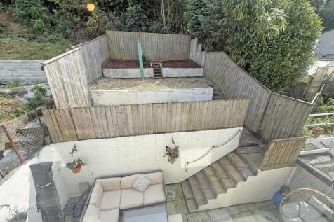 Humber Close 33 - Garden.jpg