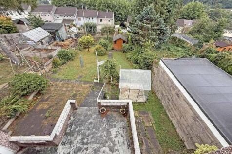 Carradale Road 18 - Garden Front...jpg