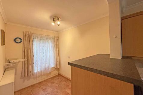 Carradale Road 18 - Dining Area.jpg