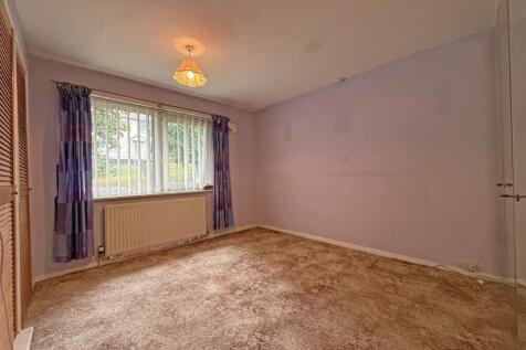 Carradale Road 18 - Bed 1.jpg