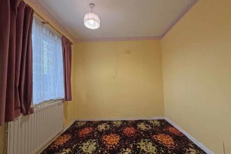 Carradale Road 18 - Bed 3.jpg