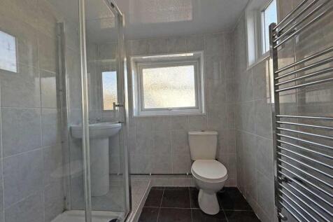 Renown Street 2 - Shower Room.jpg