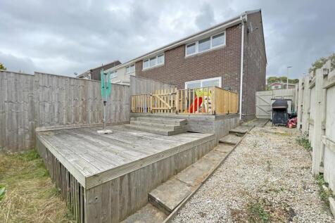 Findon Gardens 20 - Rear.jpg