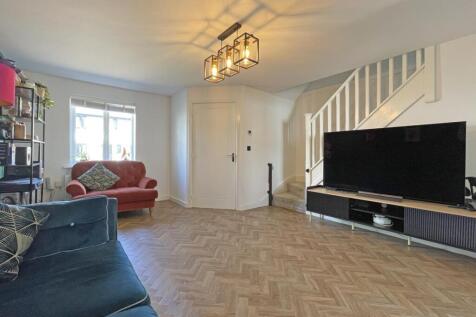 Haycroft Mews 21 - Living Room Two.jpg