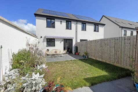 Haycroft Mews 21 - Rear.jpg