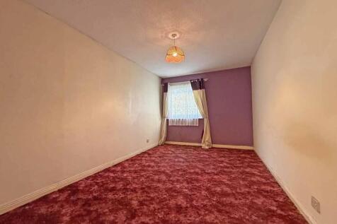 Granby Way 281 - Bed 1.jpg