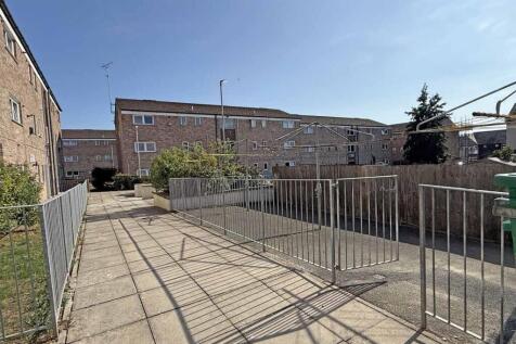 Granby Way 281 - Communal Area.jpg