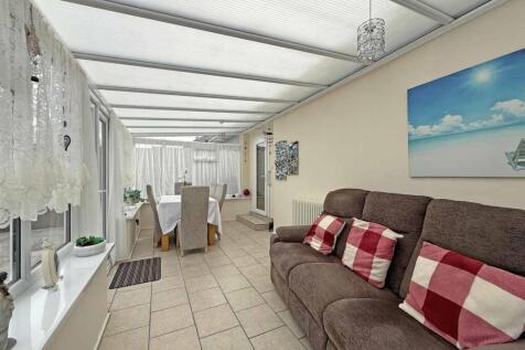 Old Woodlands Road 25 - Conservatory 2.jpg