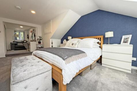 Stentaway Road 7 - Master Bedroom.jpg
