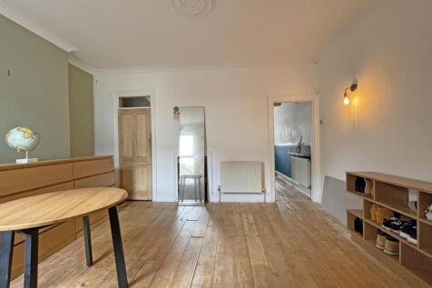Durban Road 22 - Dining Room Front.jpg