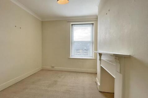 Fleet Street 110 - Bed 2.jpg