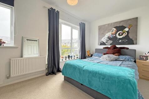 Coscombe Circus 25 - Bedroom Two.jpg