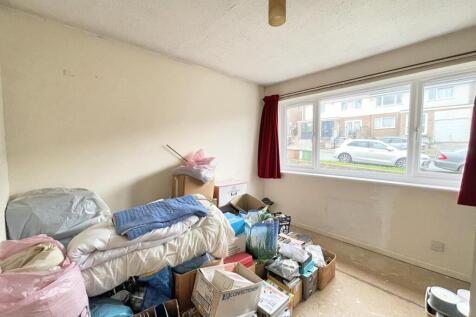Erlstoke Close 37 - Bed 1.jpg