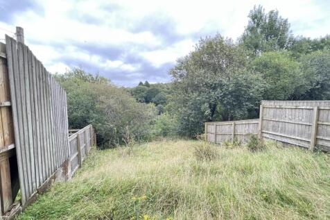 Erlstoke Close 37 - Garden.jpg