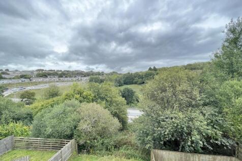 Erlstoke Close 37 - View 2.jpg