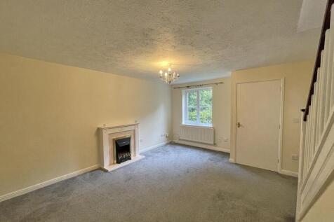 Frobisher Approach 16- Lounge.jpg