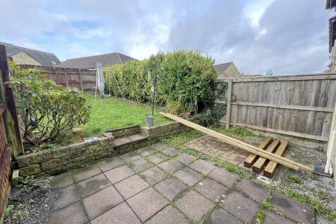 Frobisher Approach 16- Garden.jpg