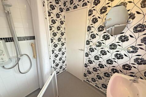 Clittaford Road 112 - Wet Room Two.jpg