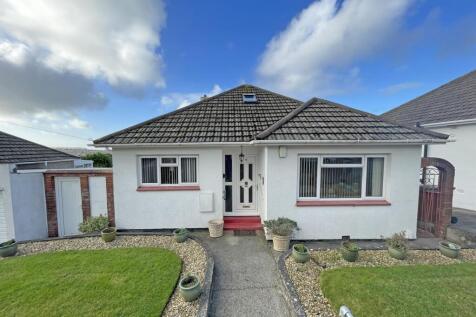 Kingswear Crescent 8 - Front.jpg