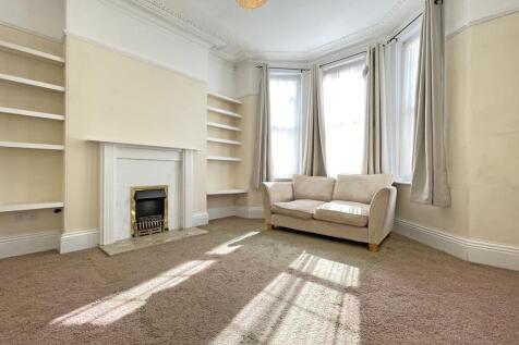 Knighton Road 95 - Living Room.jpg