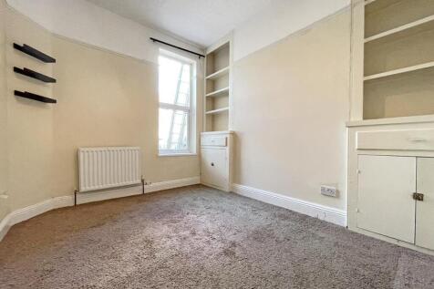 Knighton Road 95 - Dining Room.jpg