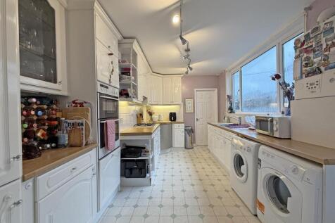 Ocean Street 23 - Kitchen Front.jpg