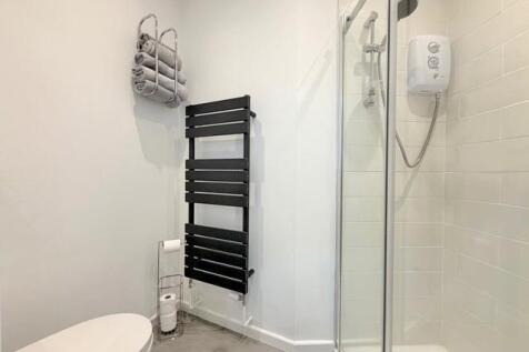 Bowers Road 1 - En Suite...jpg