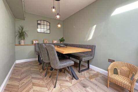 Whitby Road 28 - Dining Area.jpg