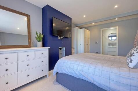 Whitby Road 28 - Bedroom One.jpg