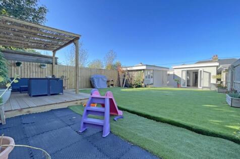Whitby Road 28 - Garden Two.jpg