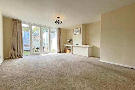 Cunningham Road 147 - Living Room Two.jpg