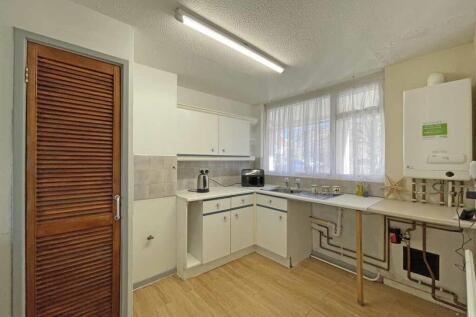 Dieppe Close 12 Kitchen Front.jpg