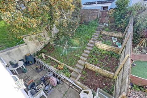 Tailyour Road 180 - Garden Front.jpg