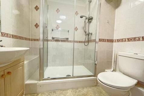 Wesley Court 24 - Shower Room.jpg