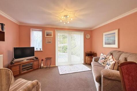 Aberdeen Avenue 18 - Lounge Area.jpg