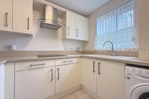 Aberdeen Avenue 23 - Kitchen.jpg