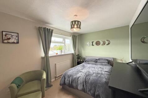Grimspound Close 55 - Bed 1...jpg