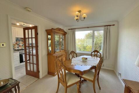 Dunraven Drive 66- Dining Room.jpg