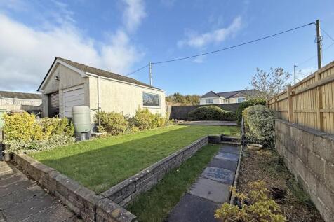 Cardigan Road 20 - Garden Front.jpg