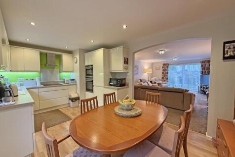 Dunraven Drive 81 - Kitchen Dining Room Front.jpg