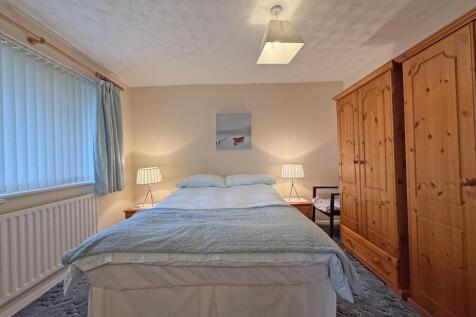 Dunraven Drive 81 - Bedroom 4.jpg