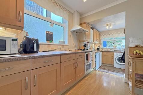 Nicholson Road 9 - Kitchen.jpg