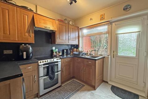 Honicknowle Lane 407 - Kitchen.jpg