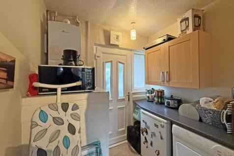 Honicknowle Lane 407 - Utility...jpg