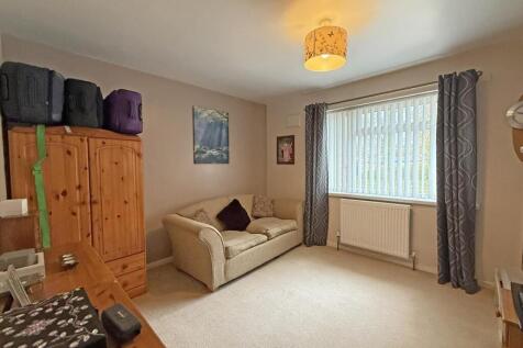 Honicknowle Lane 407 - Bed 2...jpg