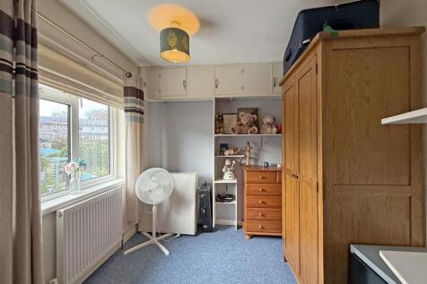 Honicknowle Lane 407 - Bed 3.jpg