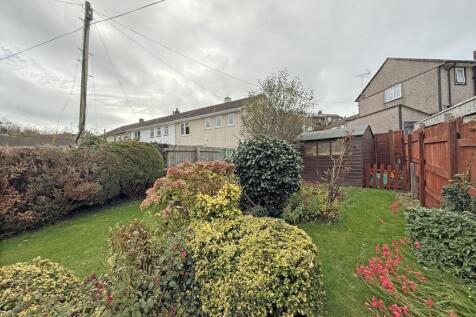 Honicknowle Lane 407 - Garden 3.jpg