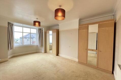 Torland Road 60 - Bed 1.jpg