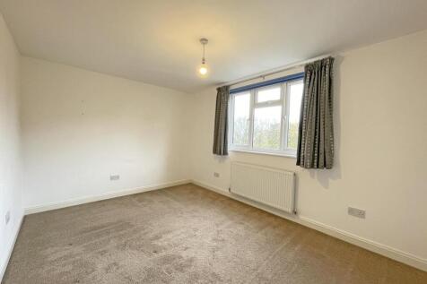 Torland Road 60 - Bed 4.jpg