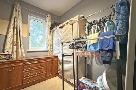 Frobisher Approach 35 - Bedroom Three.jpg